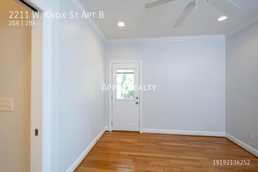 Building Photo - 2211 W Knox St