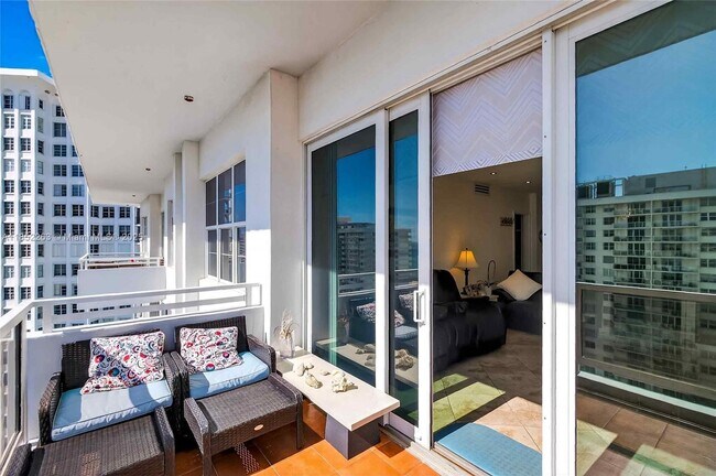 Building Photo - 5700 Collins Ave