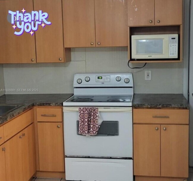 Building Photo - 2245 NW 3rd St