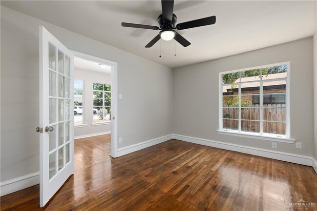 Building Photo - 1305 Quince Ave