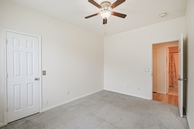 Building Photo - 18422 Cobblestone Dr