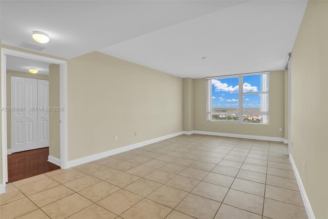 Building Photo - 2681 N Flamingo Rd