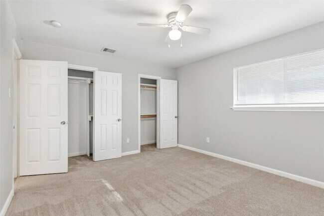 Building Photo - 4931 Junius St