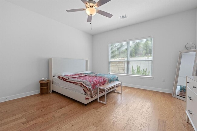 Building Photo - 104 Majestic Arroyo Way