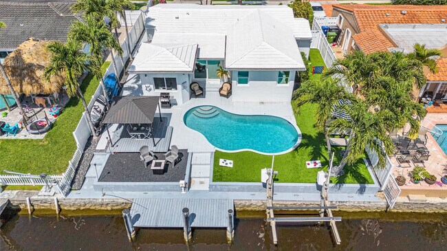 Building Photo - 1300 Mango Isle