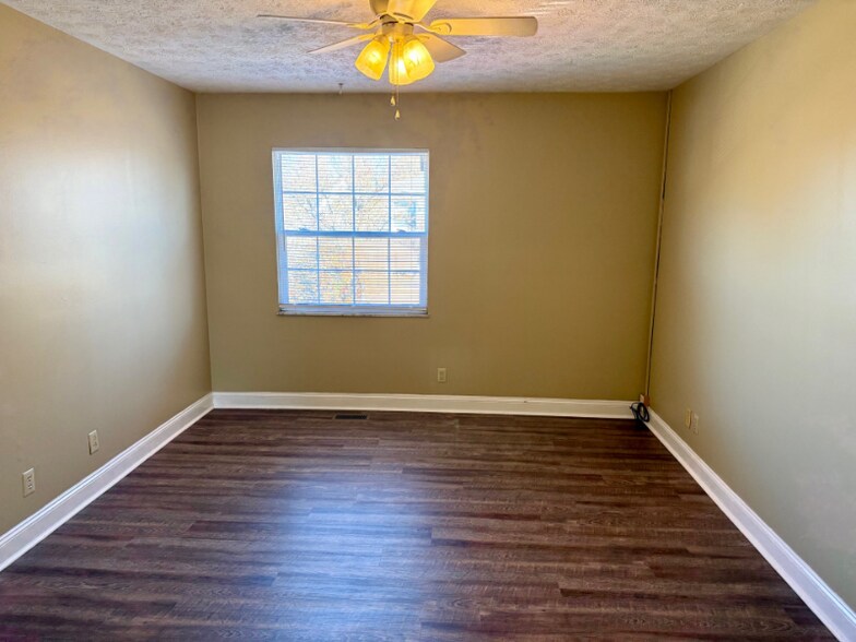 Building Photo - 2305 Adams Ave