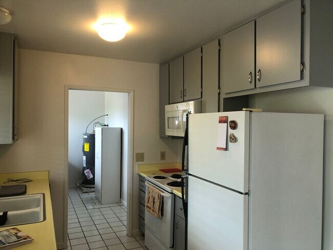 Building Photo - 768 Leisure World