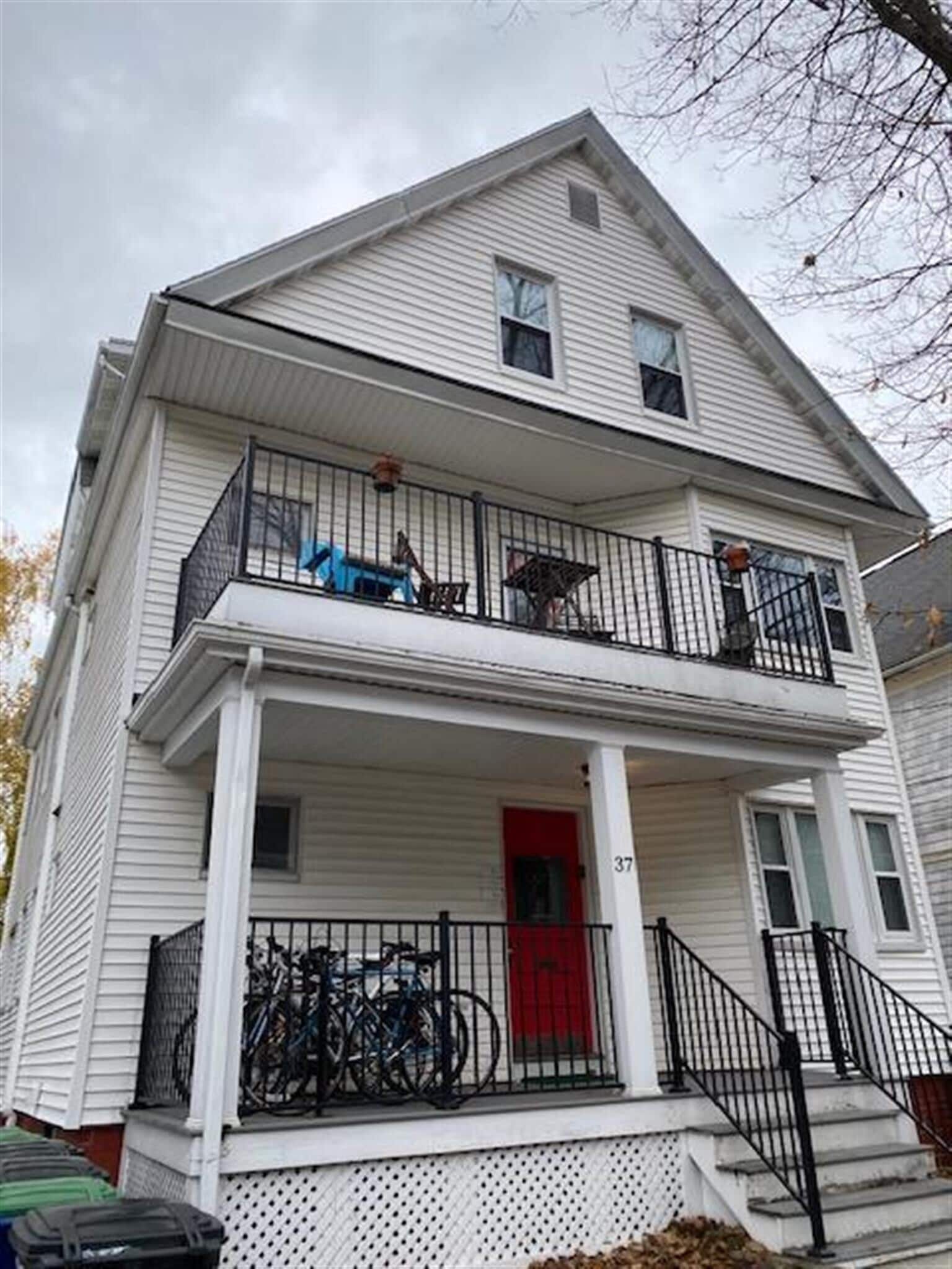 Building Photo - 37 Spencer Ave