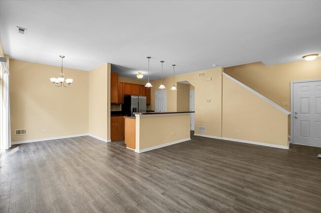 Building Photo - 4932 Montauk Dr