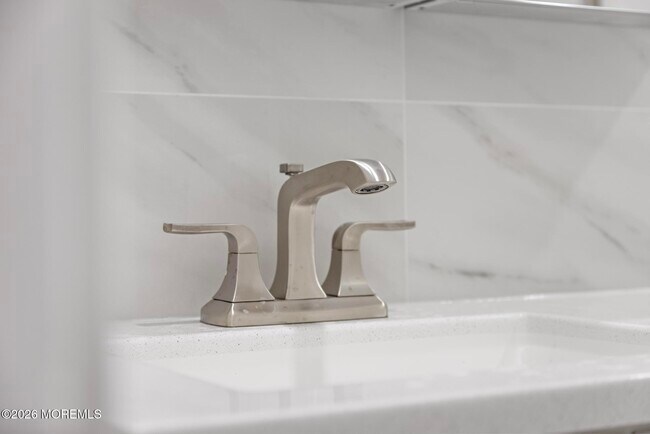 Building Photo - 233 Dupont Ave