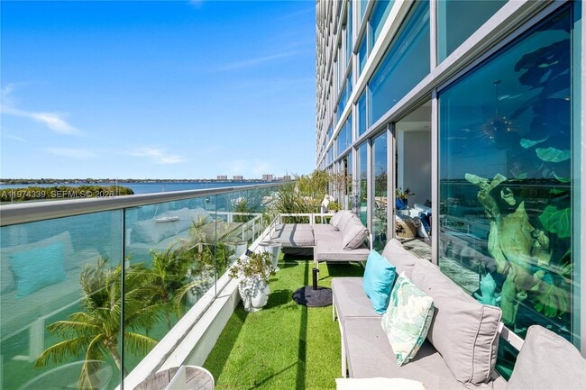 Building Photo - 7934 West Dr