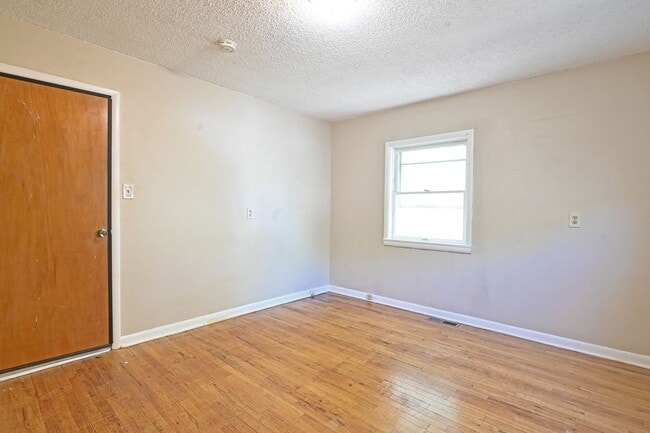 Building Photo - 555 Wyoming Ave