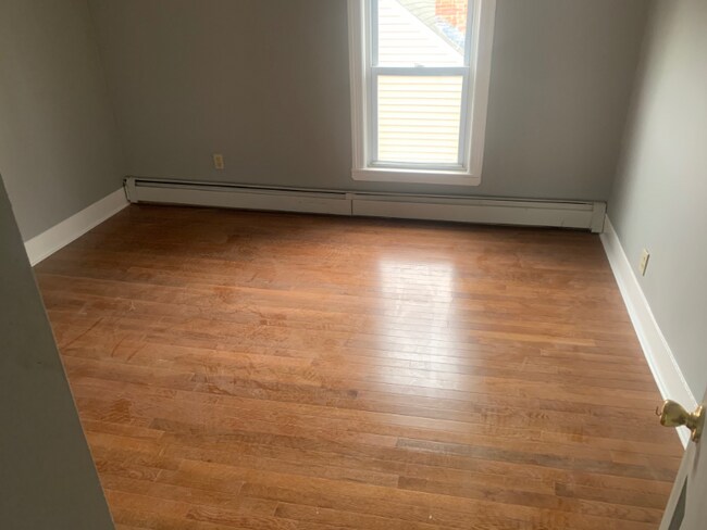 Building Photo - 28 Wood St