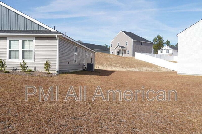 Building Photo - 289 Greenbay St