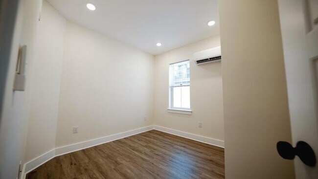 Building Photo - 6830 Ridge Ave