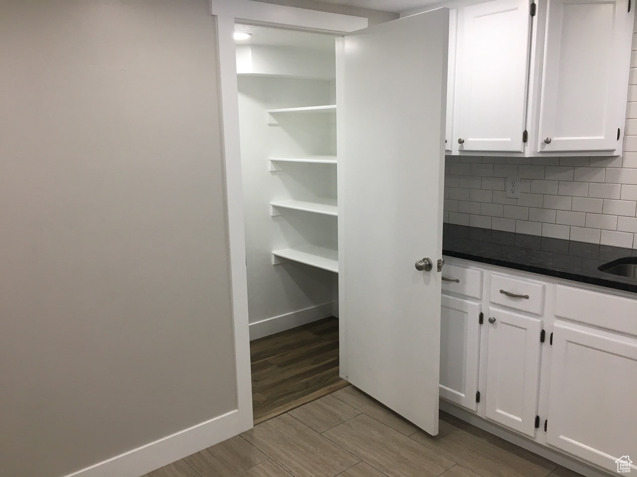 Building Photo - 378 E Center St