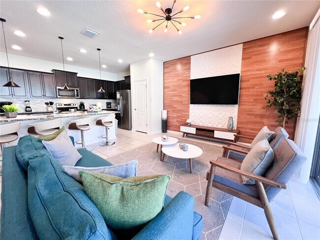 Building Photo - 2442 Dubai St