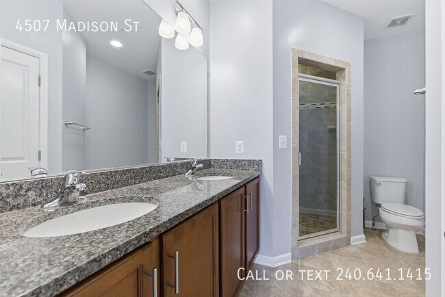 Building Photo - 4507 Madison St