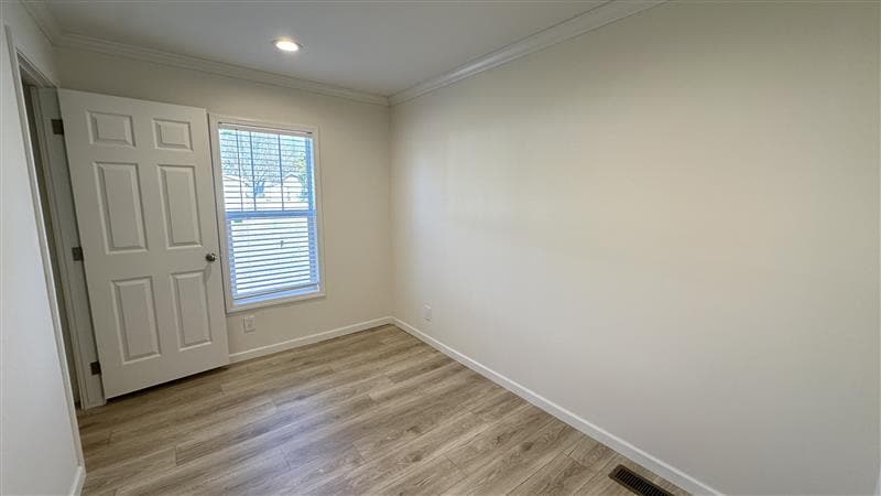 Building Photo - 160 Sugar Maple Dr
