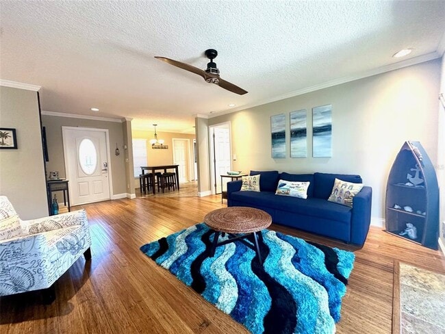 Building Photo - 14622 Pinecrest Dr