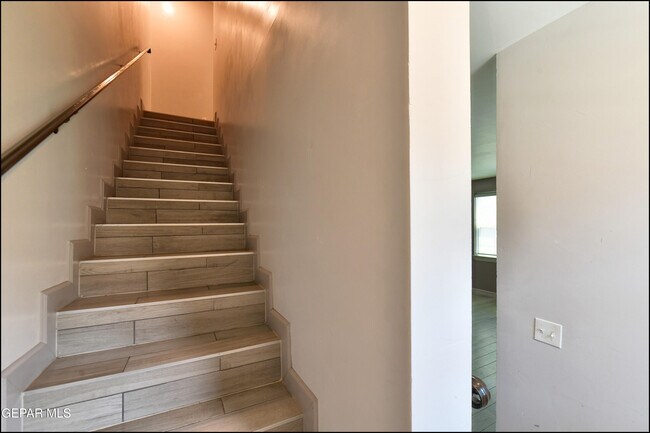 Building Photo - 312 Vin Almoradi Ct