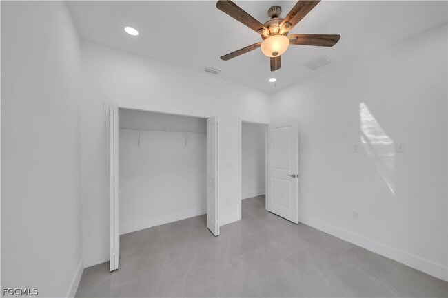 Building Photo - 1904 East 11th Street