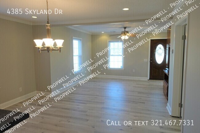 Building Photo - 4385 Skyland Dr