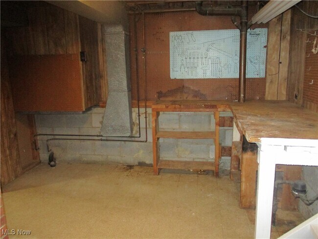 Building Photo - 6566 Glenallen Ave