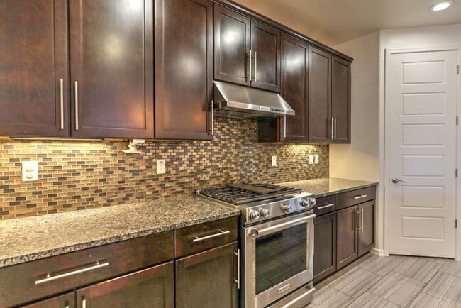 Building Photo - Northern Rancho Sahuarita