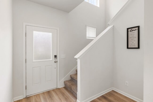 Building Photo - 416 Alcott Way