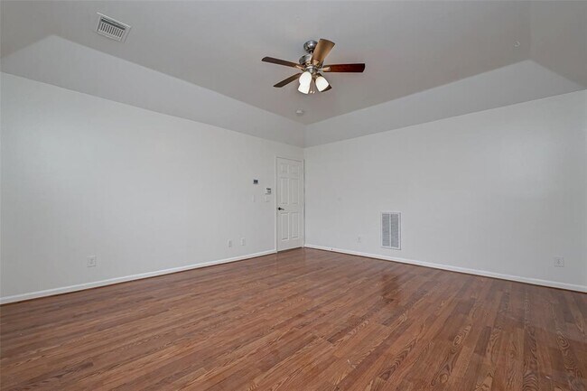 Building Photo - 5410 Rose St