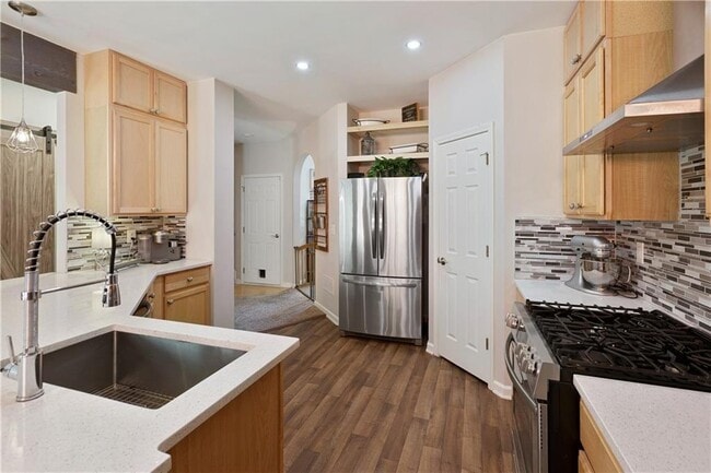 Building Photo - 475 Grayson Way