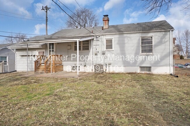 Building Photo - COMING SOON!! Charming 3-Bedroom Home in a Prime Saint Charles Location!