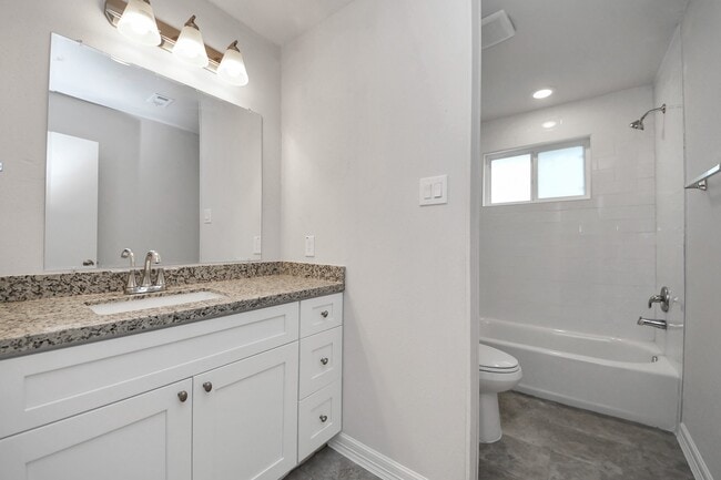 Building Photo - 6034 John Dreaper Dr