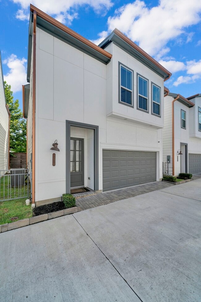 Building Photo - 9551 Neuens Rd