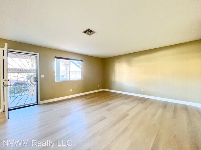 Building Photo - 2 br, 2 bath House - 8410 Eldora Ave  #1003