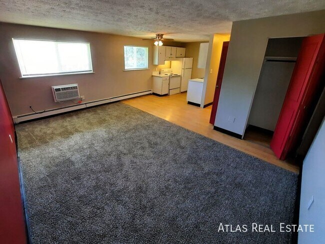 Building Photo - 12111 W Nevada Dr