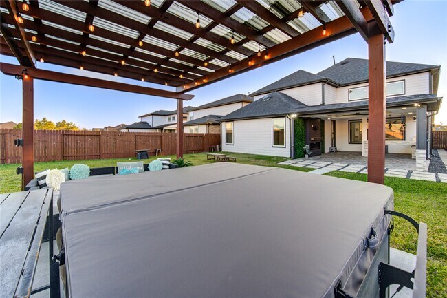 Building Photo - 3223 Cripple Creek Dr