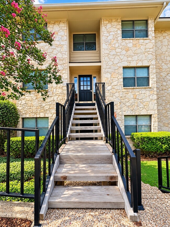 Building Photo - 7738 Chambers Rd