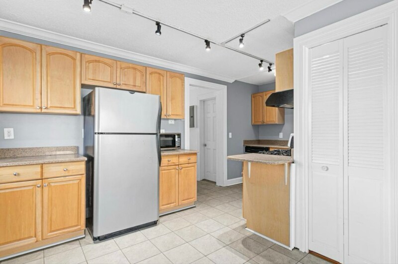 Building Photo - 423 W 31st St