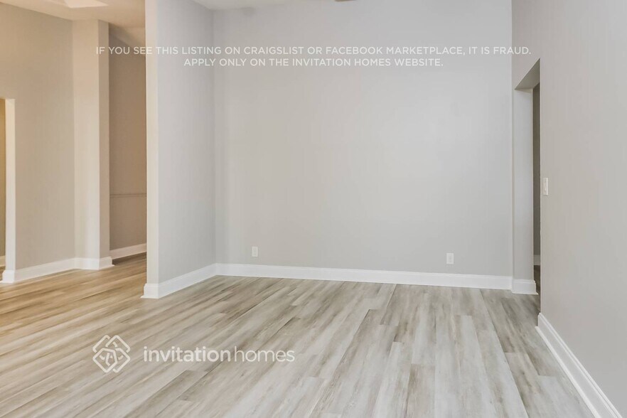 Building Photo - 13252 78th Pl N