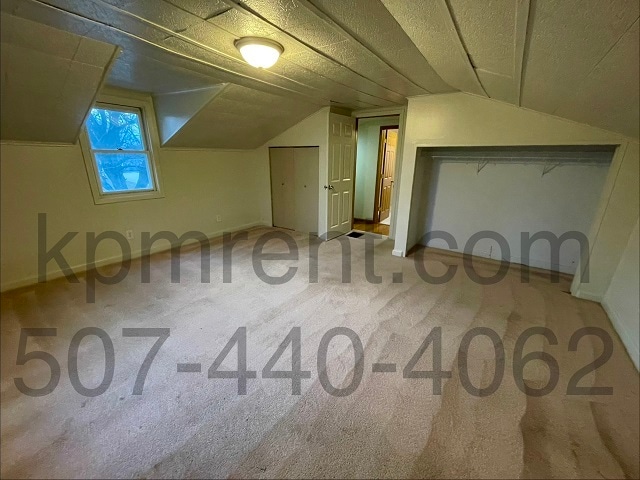 Building Photo - 502 Chestnut St