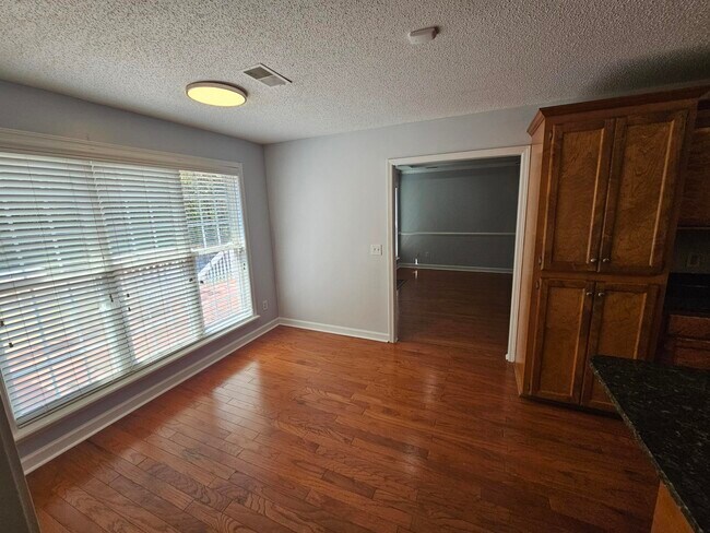 Building Photo - 219 Plantation Pointe Dr