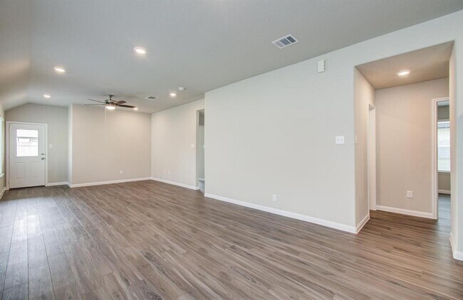 Building Photo - 5111 Shelby Katherine Dr