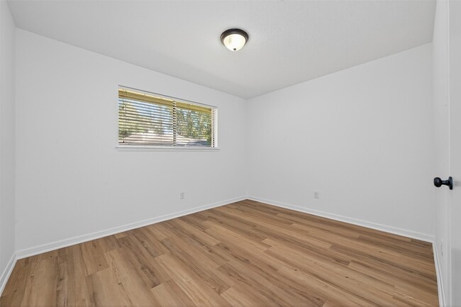 Building Photo - 3815 Brook Shadow Dr