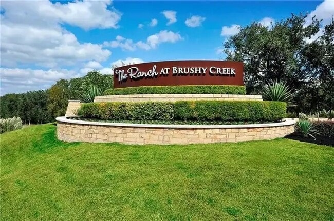 Building Photo - 609 Arrowhead Trail