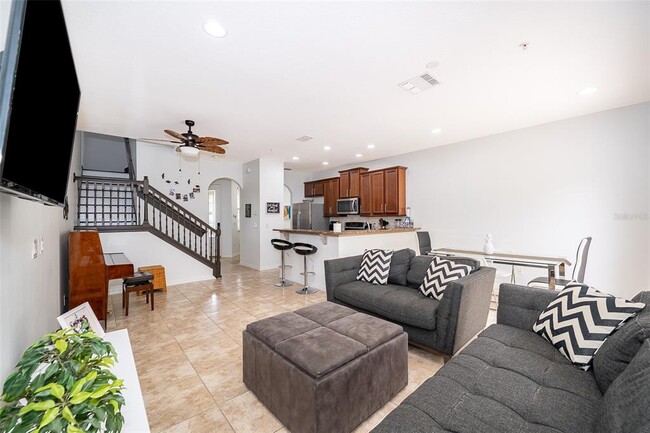 Building Photo - 156 Canterbury Bell Dr