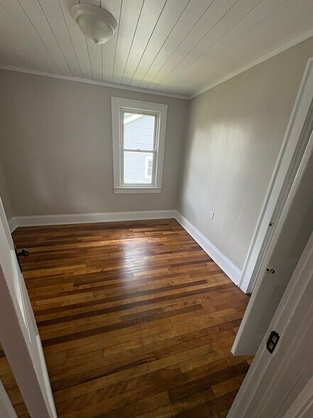 Bedroom 3 - 117 Clyde St