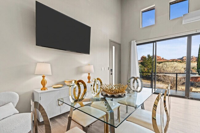 Building Photo - 60 Moondance Ln