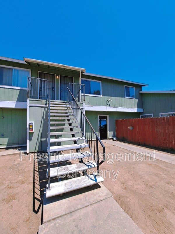 Primary Photo - 4817 E Lane Ave